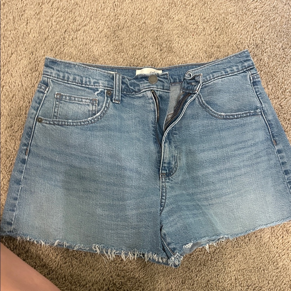 Universal Threads Women’s Denim Shorts